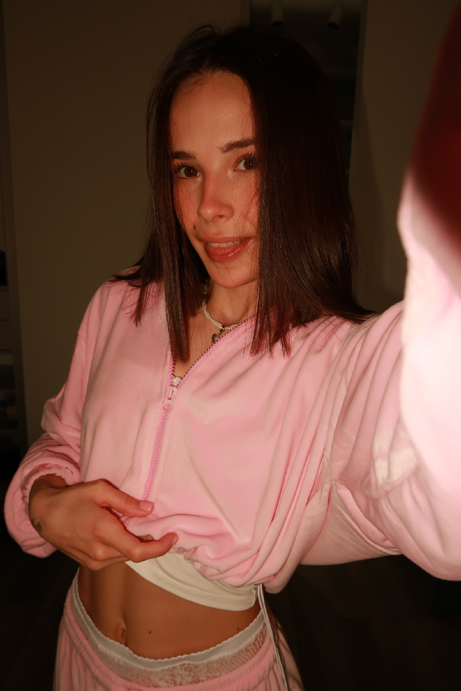 Tina brings the glow — live moments in Nassau